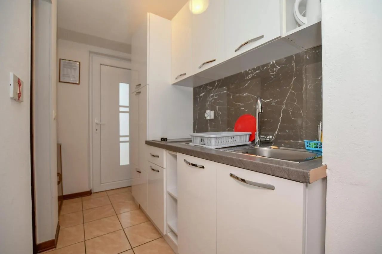 Apartment Camelia
