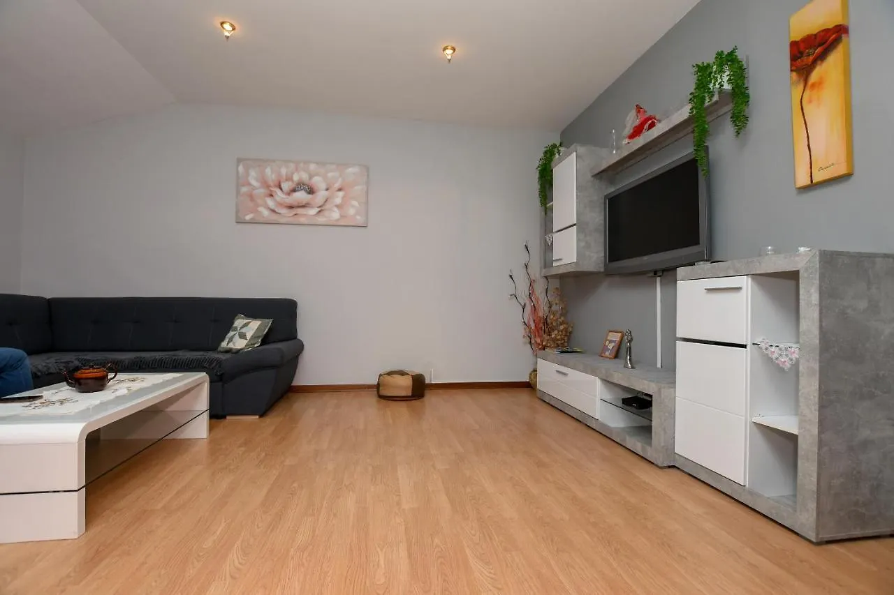 Apartment Camelia 0*, Porec Croatia