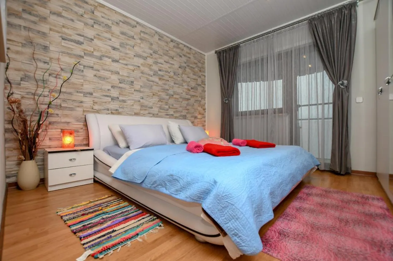 Apartment Camelia  Porec
